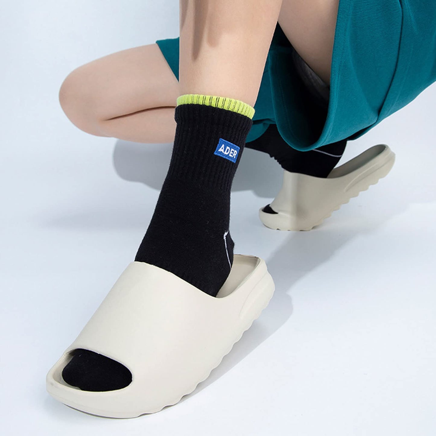 Dollcini Otthon, puha masszázspapucsok, unisex papucs, vastag talpú EVA papucsok, több színben, méretben és stílusban, tökéletesek otthonra és fürdőszobáb
